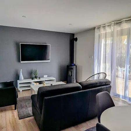 Renove Avec Jardin A - Fr-1-585-175 펜션 Vignot